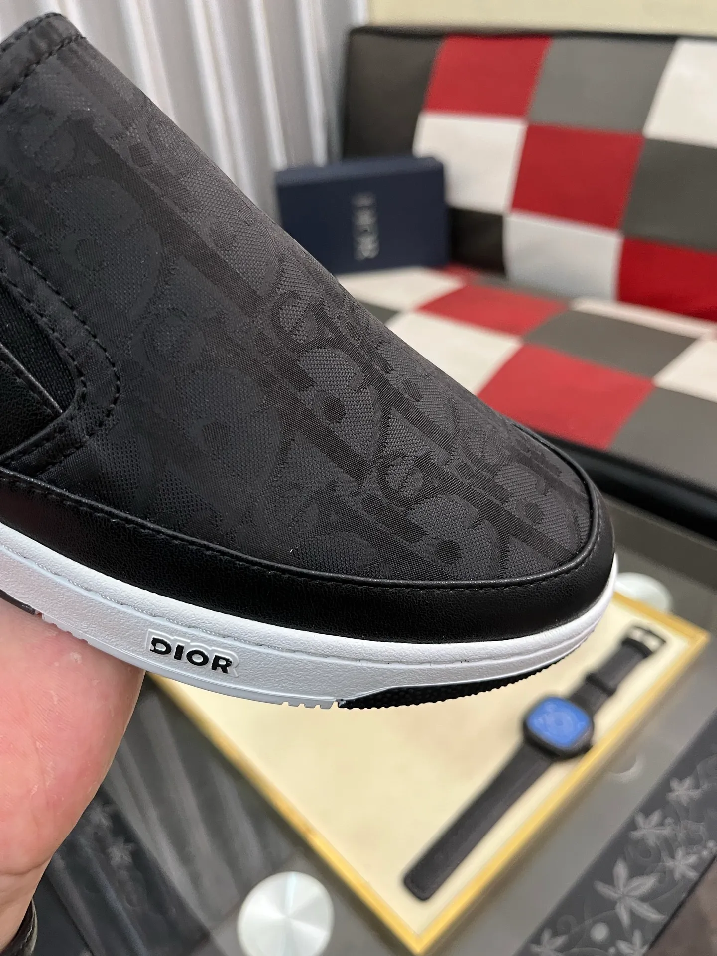 Men's men's shoes 💰420⌚️⌚️Dior unique modern style sneakers. Counter purchasing 🏃casual leather shoes😍😍 original cowhide leather imported from Italy (refuses to discolor and grind feet) soles: original soles specially provided by the original factory, super cool😍 lace up and walk with wind👍 style design ⚠️ super comfortable and wear-resistant original soles. Code number: 38-444️⃣Colors available